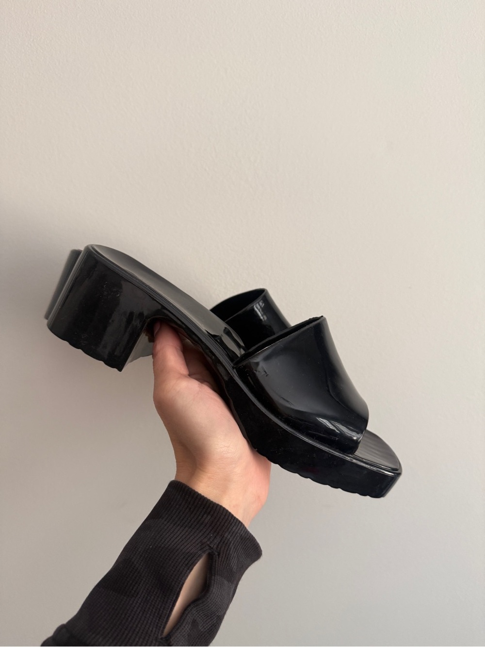 Wild Diva Lounge Black Platform Slide Sandal - Picture 2 of 5
